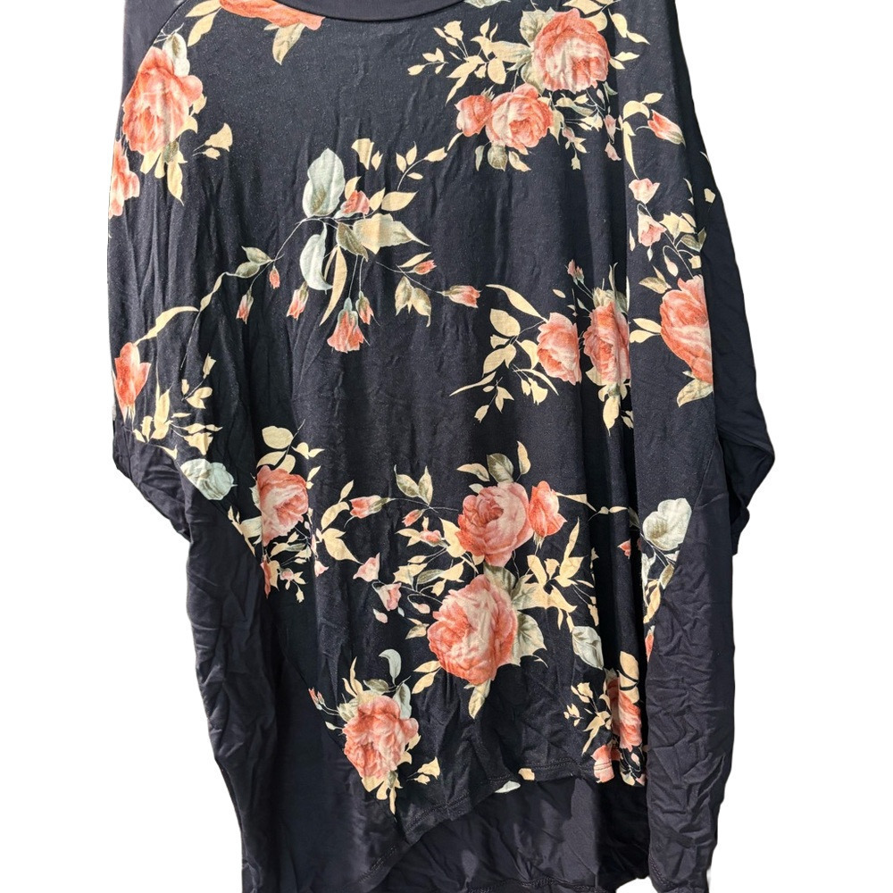 NWT Honeyme Navy and Pink Short Sleeve Blouse